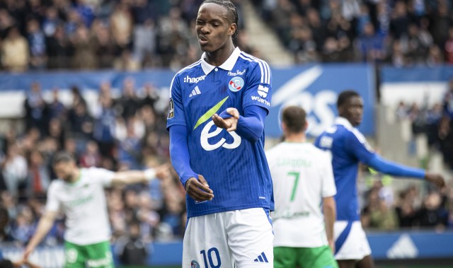 记者：埃梅加拒绝了多家欧冠俱乐部，他将在明夏加盟切尔西