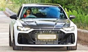 阿莫林前脚离开拉什福德后脚抵达卡灵顿，没谈转会只是训练